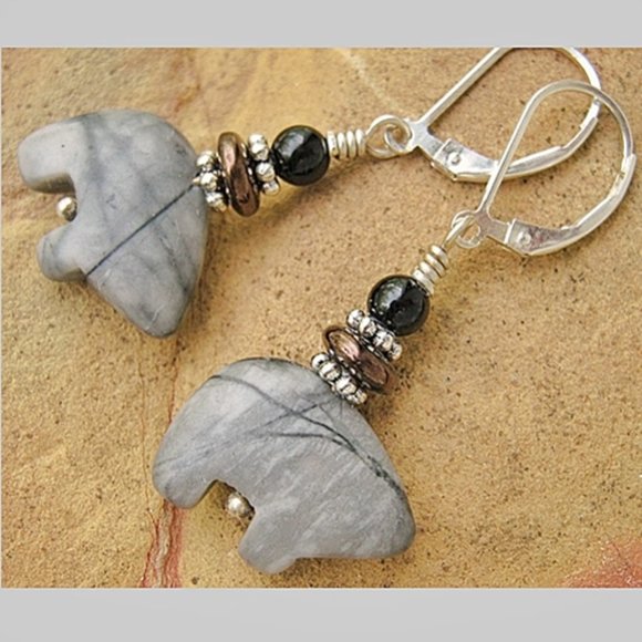 Zuni Fetish Bear Gemstone Earrings 925 Sterling Silver - Picture 2 of 4